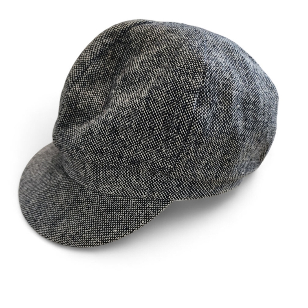 The Mysterious Benedict Society Newsboy Cap in Black and White Tweed Size M